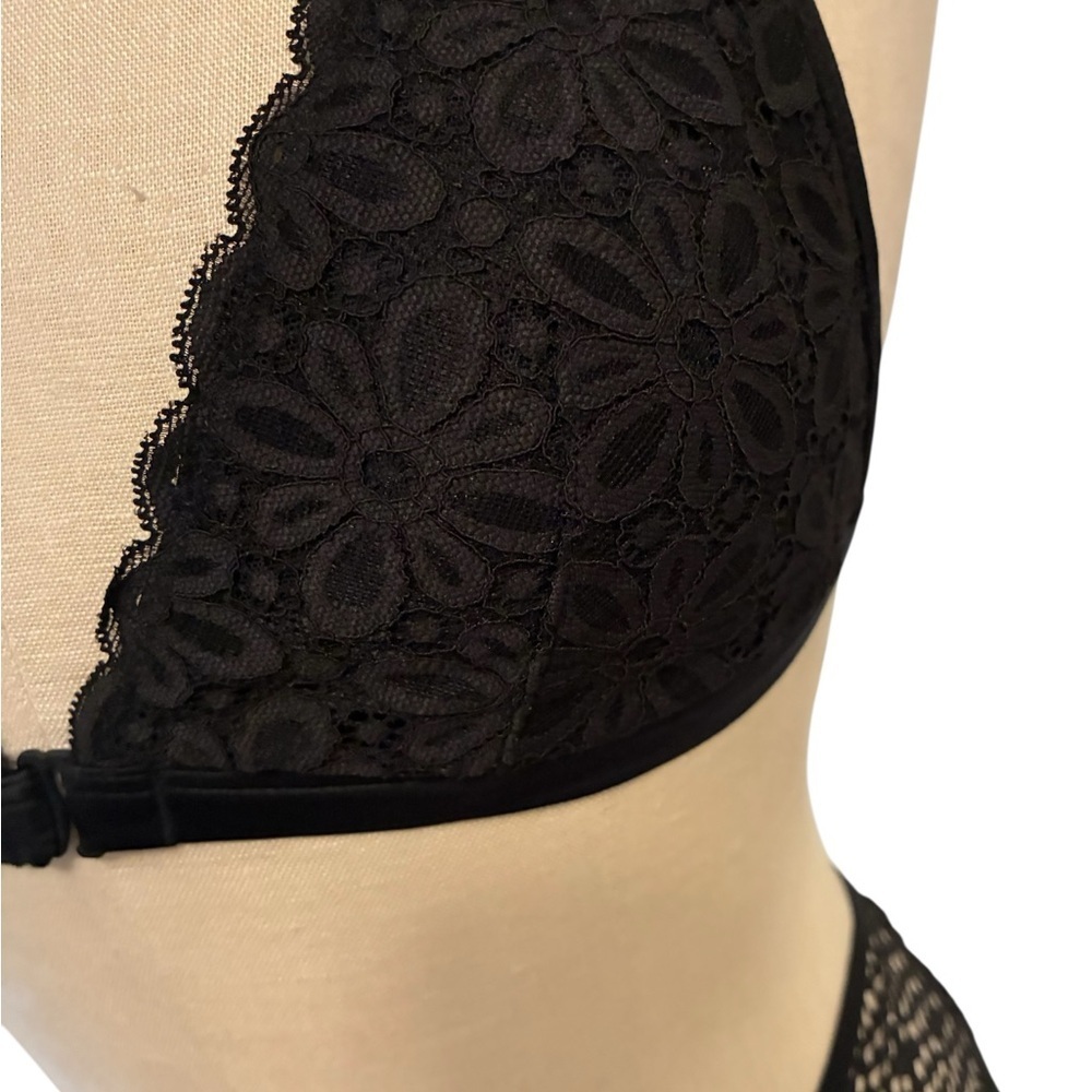 Victoria’s Secret Black Lace Bralette and Panty Set - Picture 5 of 8